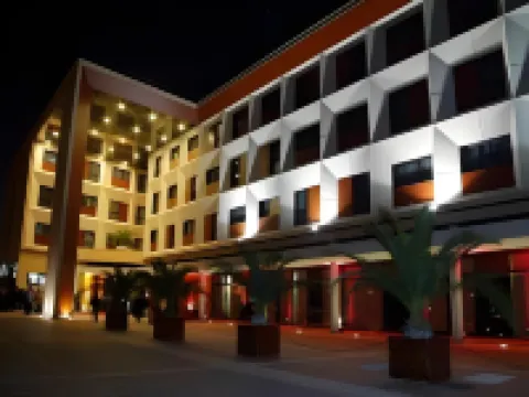 Sercotel Las Artes Pinto