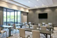 AC Hotel St. Louis Chesterfield - parking
