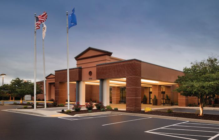 DoubleTree by Hilton Hotel Milwaukee - Brookfield
