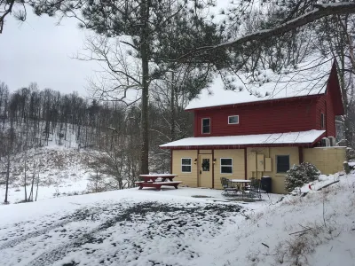 Freshwater Field Cabin 타이 리버 공원 주변 호텔