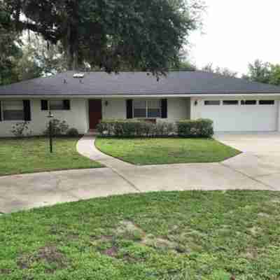 3/ 2 kid friendly home, only minutes to Legoland. Hotel Exterior