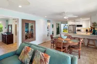 STUNNING OCEANFRONT PENTHOUSE 2Bd/2Ba *Fully Renovated, Pool * Poipu Palms Koloa