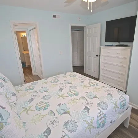 Surf Condo 518 - HeavenLee by the Sea - First Floor End Unit