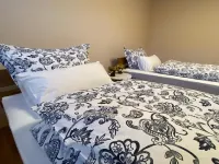 Beautiful 2 room apartment. Newly renovated, modern. ボルナのホテル
