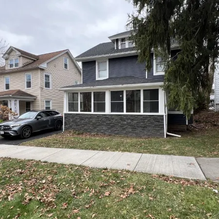 New 5 Bed 2 Bath near Syracuse University and Downtown with Plenty of Parking