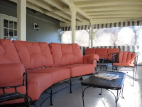 YOUR LUXURY GETAWAY! Elegant residential suite + dock + covered veranda