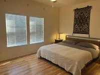 Charming and Cozy 3-bedroom house with WiFi, in superb Rio Rancho