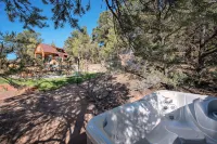 Exquisite Modern Home With Koi Pond, Hot Tub, Near Basalt & 25 Min to Aspen!