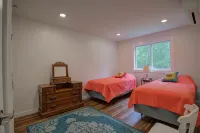 LOVELY, LUXURY, NEW BIG SEBAGO HOUSE, WATER ACCESS,INCLUDES DOCK & MOORING