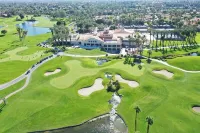 Designer 2 BDRM/2 BATH Country Club Villa!