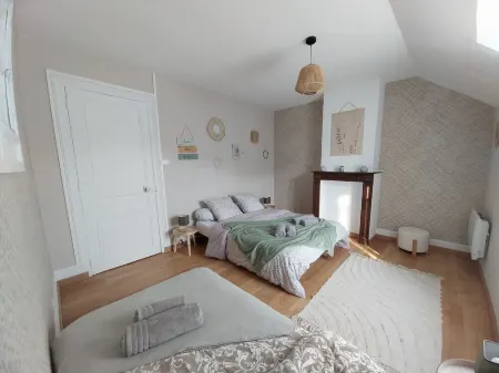 "Les 4 Fils Aymon" House overlooking the Meuse.