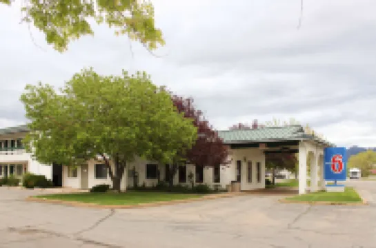 โมเทล 6 ออกเดน ยูทาห์ - ถนนสาย 21