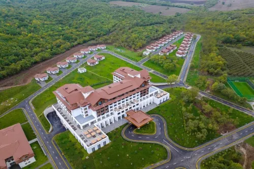 Shabran Wellbeing Resort Hotels in Pirabadil