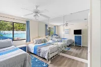 Beach Paradise for Groups! Huge Heated Pool, Spa, Amenities!