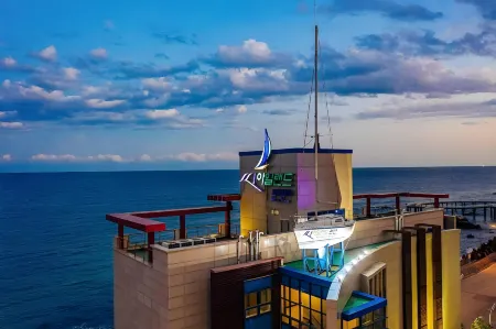 Sea Island Pension Отели в г. Йондок