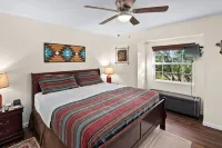 Tranquil retreat w/views; near trails & Bell Rock