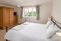 Stable Cottage - Beautiful Family Property in Rural Hampshire