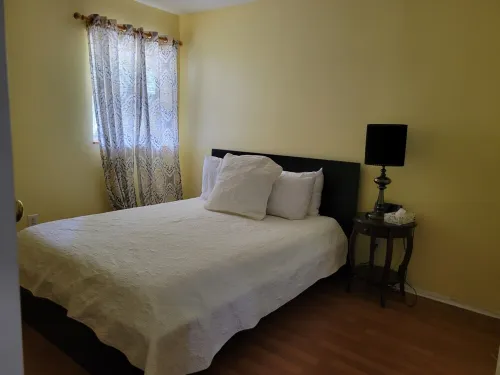 LAKEFRONT HOME NEAR ALL ATTRACTIONS