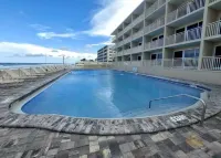 Stunning Oceanfront Apartment in the Heart of Daytona Beach