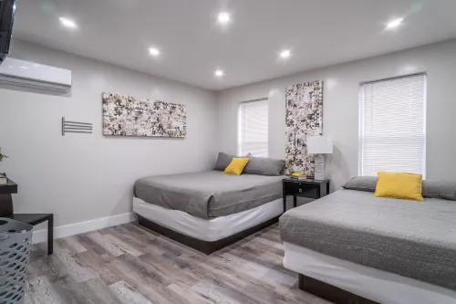 Spacious Midtown HBG home just minutes from the Farm Show Complex and Hersey Park Hotels in Harrisburg