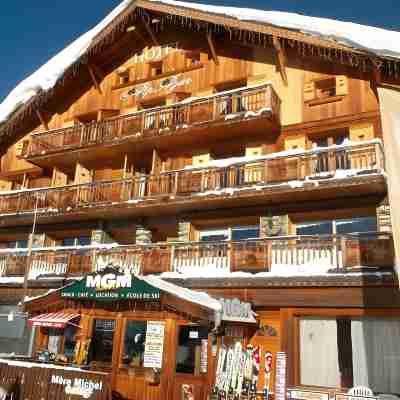 Chalet Hôtel Alp'Azur Hotel Exterior