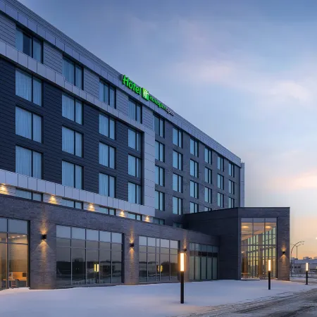 Holiday Inn Express MONTREAL AIRPORT - ST-LAURENT by IHG