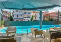Mediterranean Resort - Swimmingpools