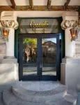 Graduate by Hilton New Haven - بار