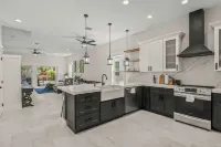 Welcome to Casa Rio, our spacious house in scenic Jensen Beach!