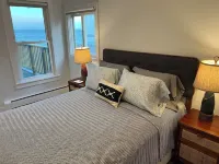Waterfront Loft 1BR / Bayfront Deck + Beach Access