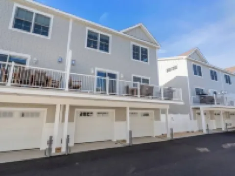 1 Block to Beach with Linens + Towels and Coffee Included Hotels near Seaside Park