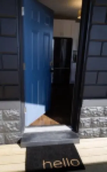 Large Renovated 1st FL Suite Forest Park/Oak Park