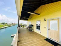 "The Yellowfin" trophy speckled trout, redfish and flounder fishing.