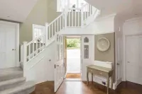 Beautiful 6 Bedroom Home with Pool & Hot Tub