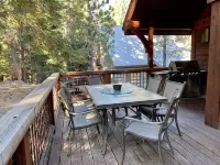 Tahoe Ski Lodge  WiFi, hot-tub sleeps 12