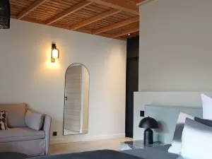 Hôtel les Suites du Maquis