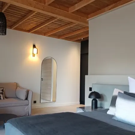 Hôtel les Suites du Maquis