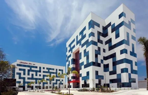 卡門城坎佩切歡朋酒店