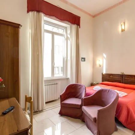 Cambridge Hotel