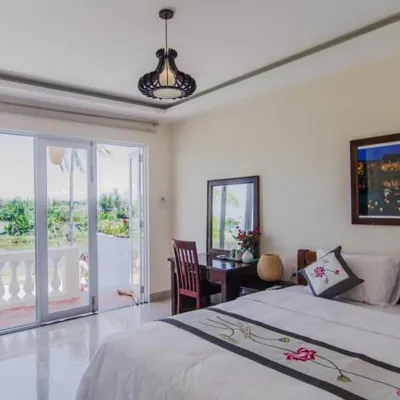 The Moon River Homestay & Villa Hotels near Tra Que Minty Garden