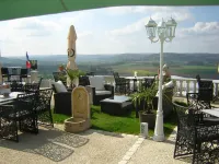 Logis HÔTEL Restaurant Spa les Balcons de l'Esperance Hotels in Saint-Marcel-du-Perigord