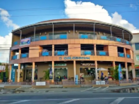 Ella's Park View Townhouse Crown Point Hotels near A.N.R. Robinson International Airport