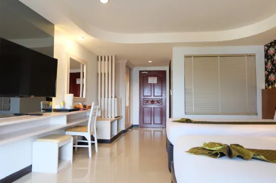 ห้องดีลักซ์เตียงใหญ่ 1 เตียง ปลอดบุหรี่พร้อมเตียงคิงไซส์