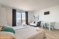 Apartamentos Marivent by Mhr