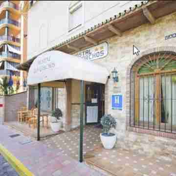 Hostal Los Corchos Hotel Exterior