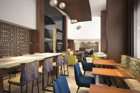 Hampton Inn and Suites by Hilton Windsor Отели в г. Виндзор