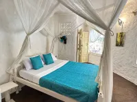 Cozy Family room, shared bath Hotels near New life Church Mavueni satelite