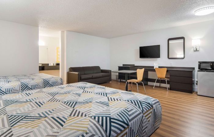 Motel 6 Addison, TX - Dallas