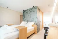 Stock & Stein Lodges