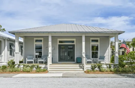 Walk to Seacrest Beach, Resort Pool Modern 3bdr Free Wheelin by Avantstay